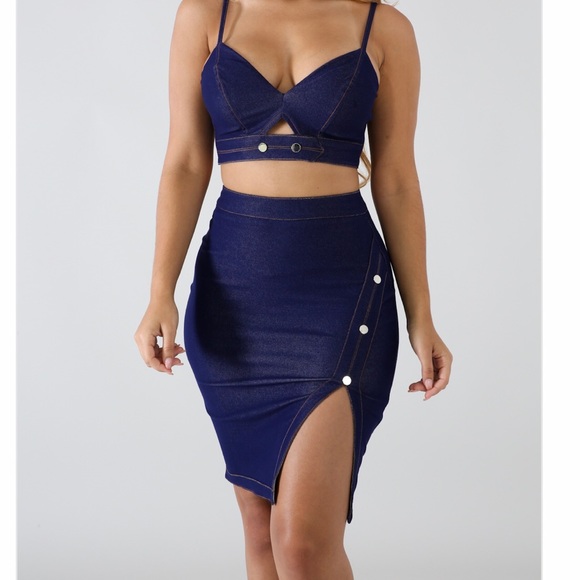 Two piece - Picture 1 of 1